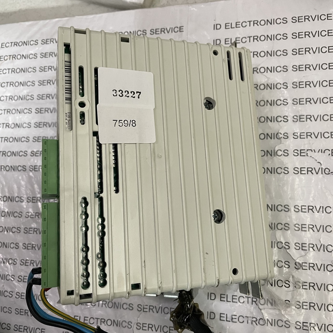 SERVO DRIVE " LENZE " MODEL : EVF8201-E