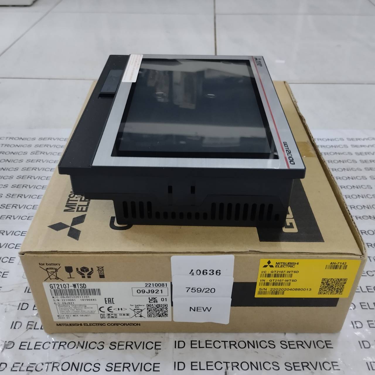 LCD TOUCH SCREEN " MITSUBISHI " MODEL : GT2107-WTSD