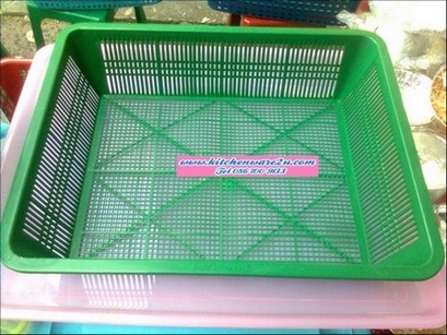 P03709 ตะแกรงปลาหมึก สีเข้ม (32*40*9 cm) ราคาส่งต่อ 1 โหล : 12 อัน
