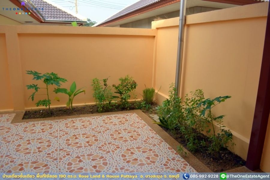 📣 บ้านเดี่ยวพัทยาหลังมุม Rose Land and House หน้าบ้านหันทางทิศใต้ลมเย็นตลอดปี บรรยากาศร่มรื่น เงียบสงบ ส่วนตัว เฟอร์นิเจอร์บิวท์อิน The Best ! | โทร. 085-992-9228