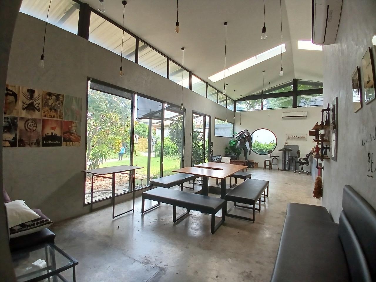 เซ้งร้านกาแฟซอยรัชดาภิเษก36 พร้อมดำเนินกิจการต่อ เนื้อที่ 200 ตร.วา (N.1436)