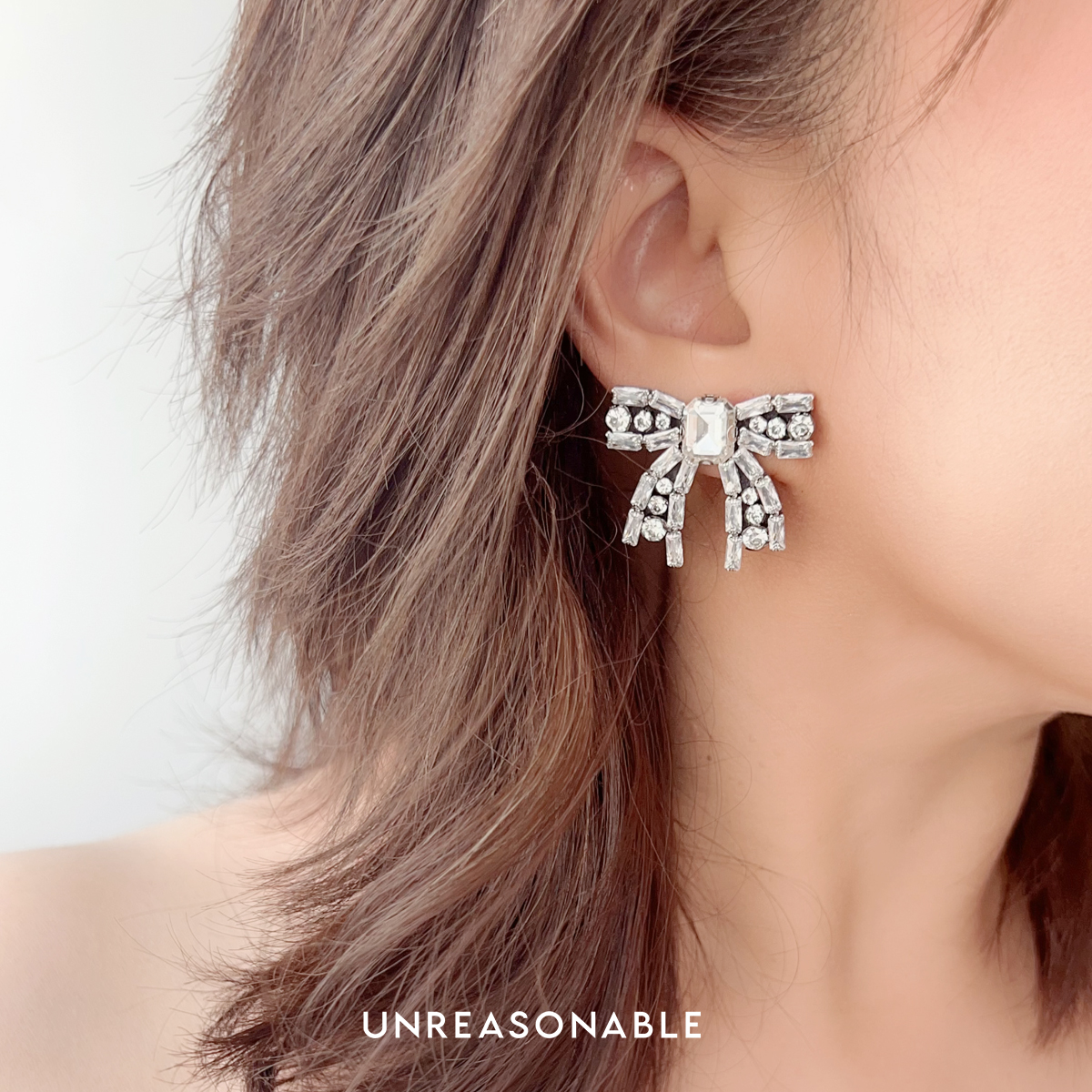 ต่างหูโบว์ Bow Earrings ต่างหูคลิป ต่างหูก้านเงินแท้ UA0983-01 Unreasonable Accessories
