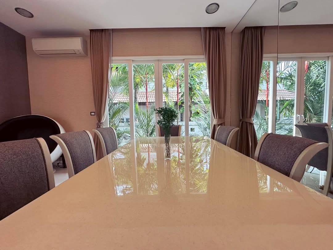 ขาย/เช่าคฤหาสน์ ในสนามกลอฟ์วินด์มิลล์ บางนากม 10.5 อ.บางพลี สมุทรปราการ (N.1551)