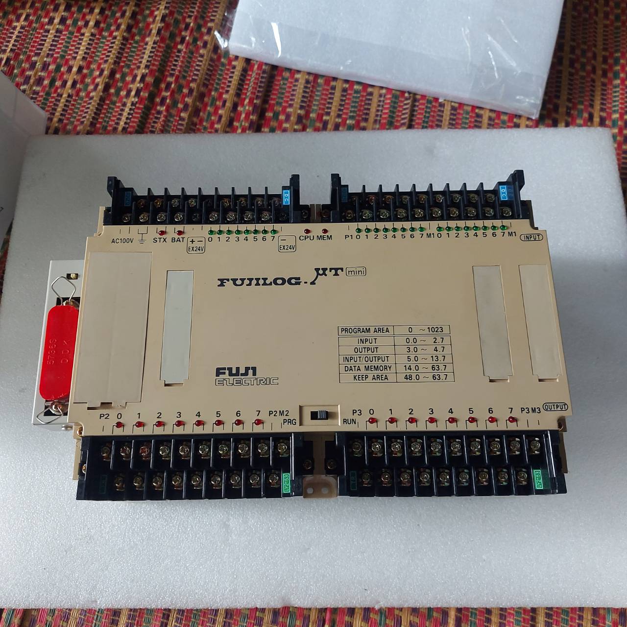 PLC " FUJI " MODEL : T40P1A1T