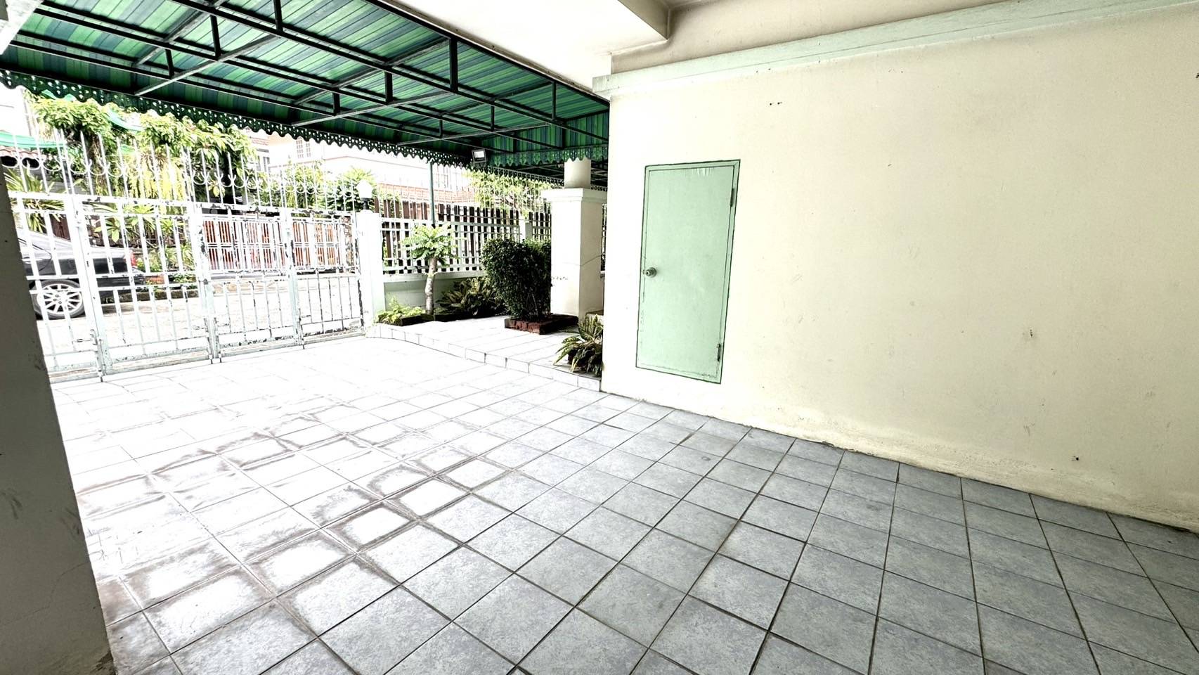 ขายบ้านเดี่ยว โรยัล ปาร์ค วิลล์ สุวินทวงศ์ (Royal Park Ville Suwinthawong) บ้านเดี่ยว 2 ชั้น 2 หลังติด 6 ห้องนอน 4 ห้องน้ำ 3 ที่จอดรถ