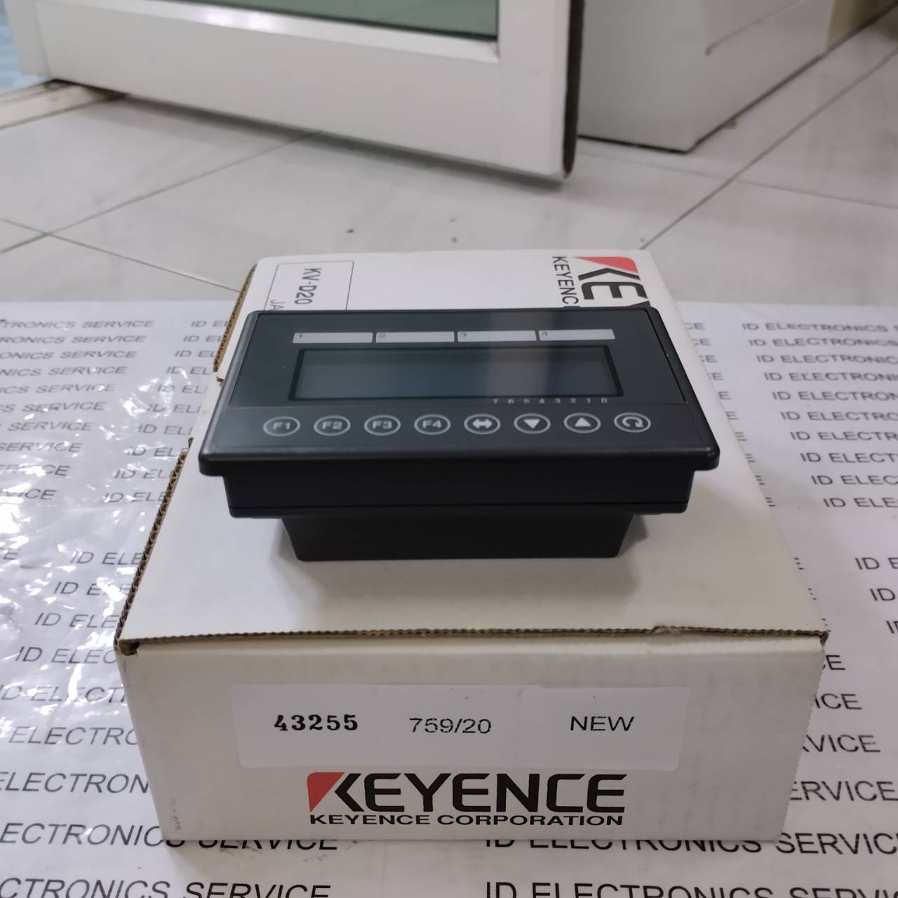 PLC " KEYENCE " MODEL : KV-D20