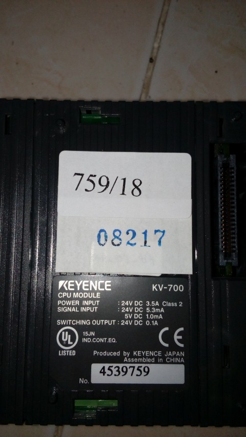 PLC " KEYENCE " MODEL : KV-700