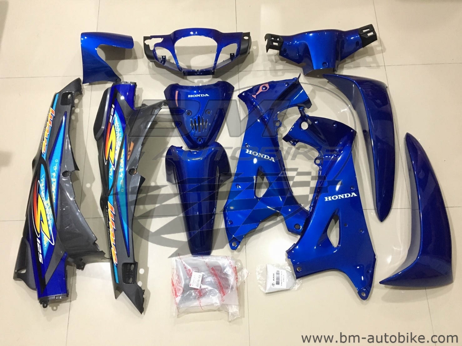 ชุดสี WAVE 125S + อกไก่ น้ำเงิน-เทา A11กุญแจกลม 4,500 กรัม