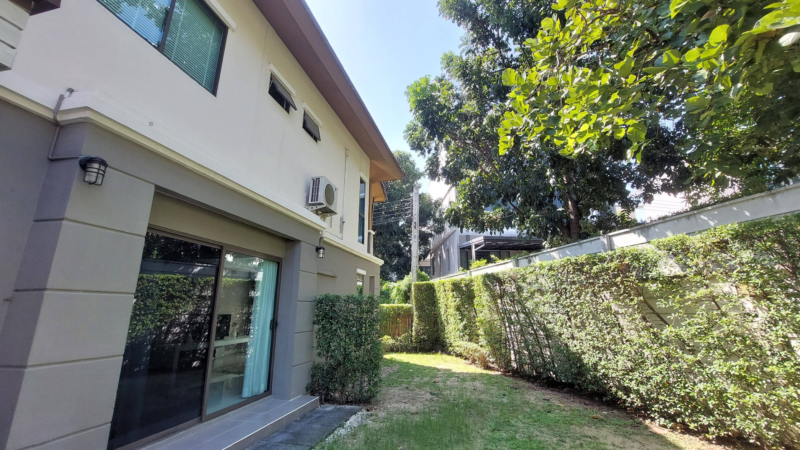 ให้เช่าบ้านเดี่ยว ซอยพัฒนาการ 38 หลังมุม**เพียงแค่ 45,000/ด.**(N.791)