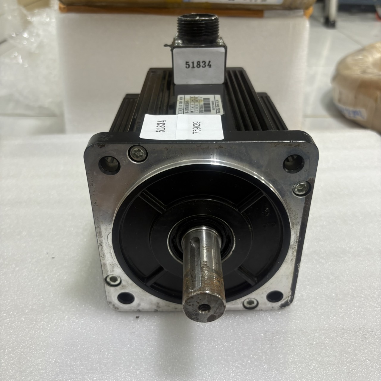 SERVO MOTOR " XINJE " MODEL : MS-130ST-M10015B-41P5