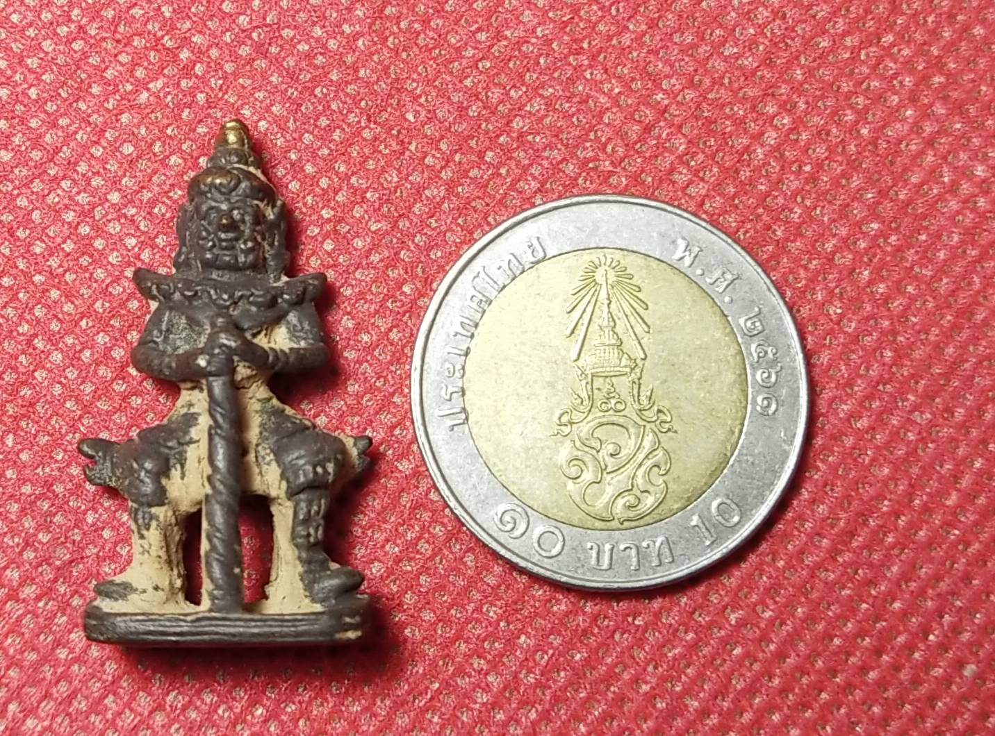 ท้าวเวสสุวรรณ (หลวงปู่หมุน ปลุกเสก) รุ่นเทพสถิตย์ วัดสุทัศน์ ปี2544 รับประกันพระแท้