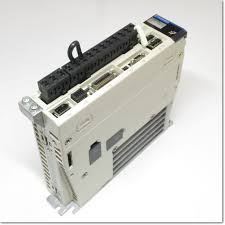 ขาย SERVOPACK "YASKAWA" MODEL : SGD7S-1R6A10A002