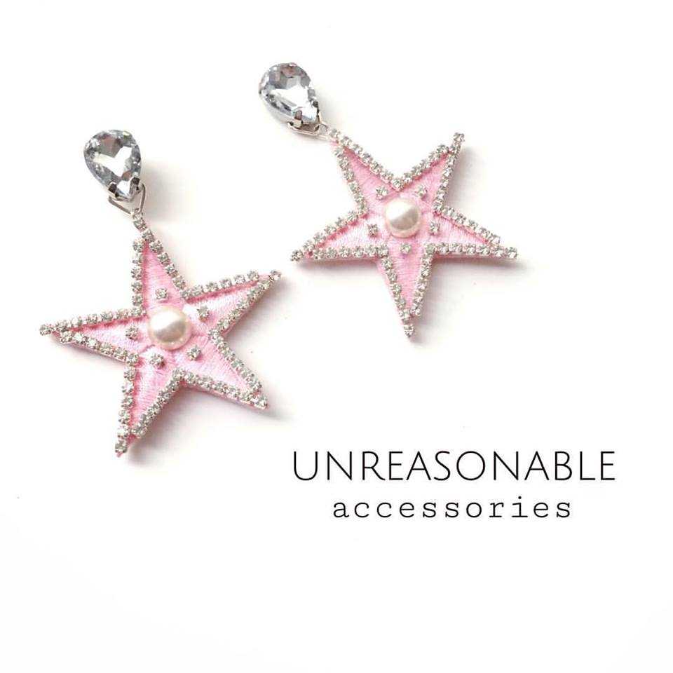 ต่างหูดาว สีชมพู ต่างหูคลิป ต่างหูก้านเงินแท้ น้ำหนักเบา UA0024-03 Unreasonable Accessories