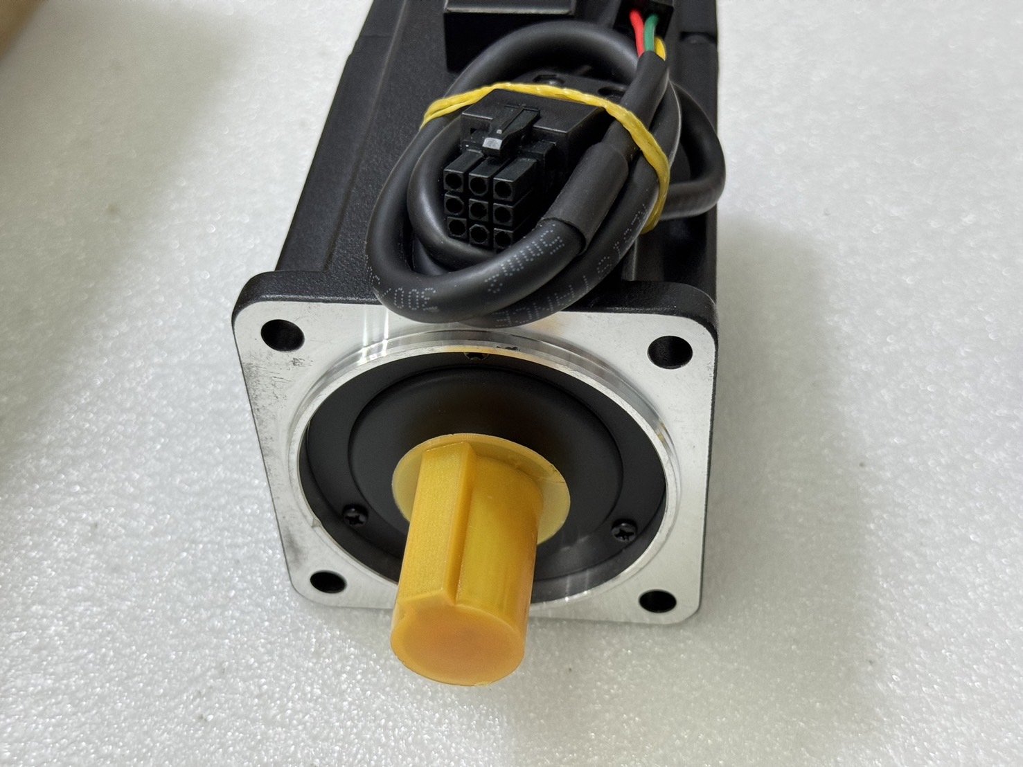 SERVO MOTOR " DELTA " MODEL : ECMA-C30807PS