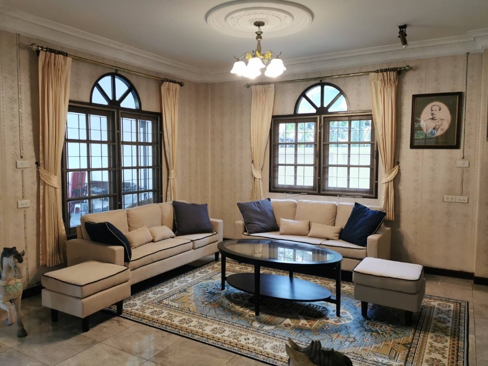 ให้เช่าบ้านเดี่ยวหรูคลาสสิค พร้อมห้องออฟฟิศ กลางลาดพร้าว 130 (N.1113)