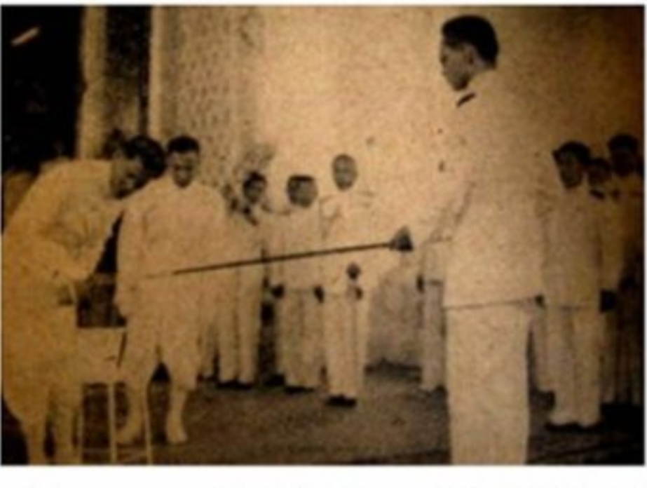 พระ 25 พุทธศตวรรษ เนื้อแร่ มีบัตรรับรองพระแท้