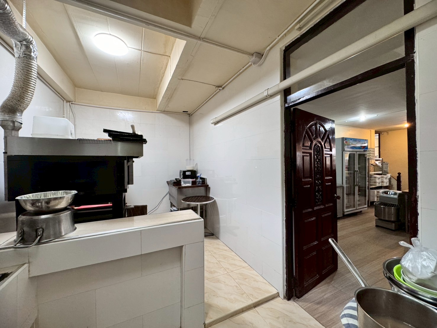 ขายทาวน์เฮ้าส์ 2 ชั้น ใกล้สมิติเวช ซอยสุขุมวิท 49/1 ทำเลดีเดินทางสะดวก (N.1872)