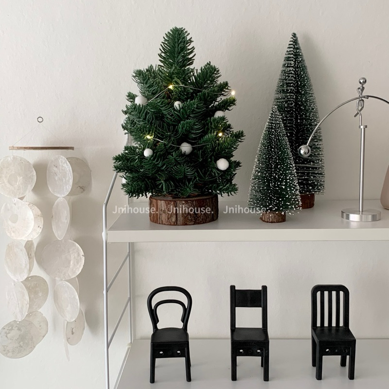 [พร้อมส่ง] ต้นคริสต์มาสพร้อมไฟประดับ (Wooden Base Pine Tree)