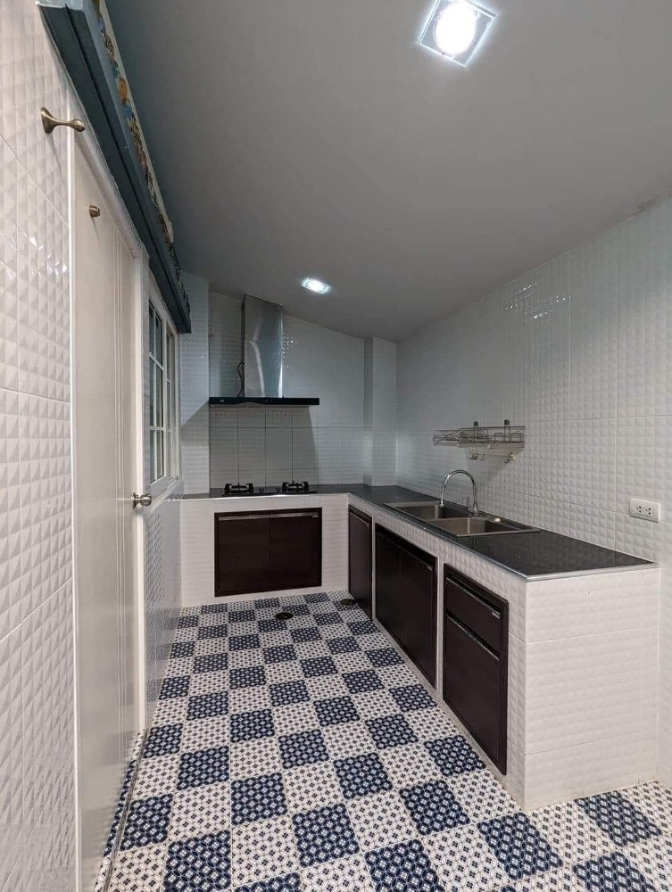 ขายหมู่บ้านโกลเด้นทาวน์ อ่อนนุช-พัฒนาการ ซ.อ่อนนุช 65 ** เจ้าของขาย ต่ำกว่าราคาประเมิน (N.1029)