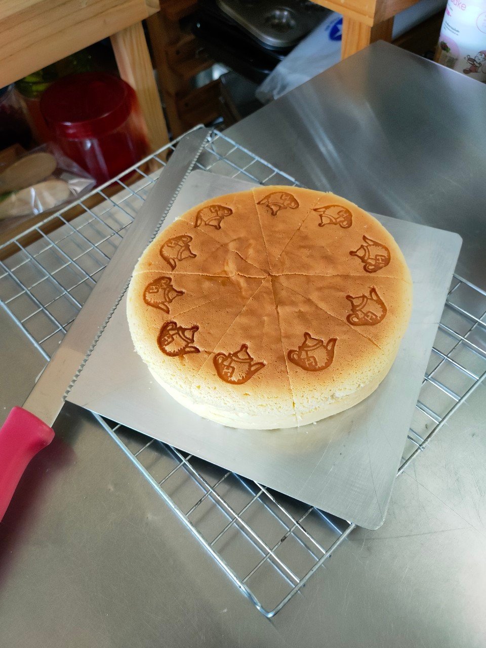 เค้กวันเกิด เจแปนนีสชีสเค้ก เนื้อนุ่มฟูเบาละมุน หอมอร่อย กลมกล่อม ขนาด 3ปอนด์