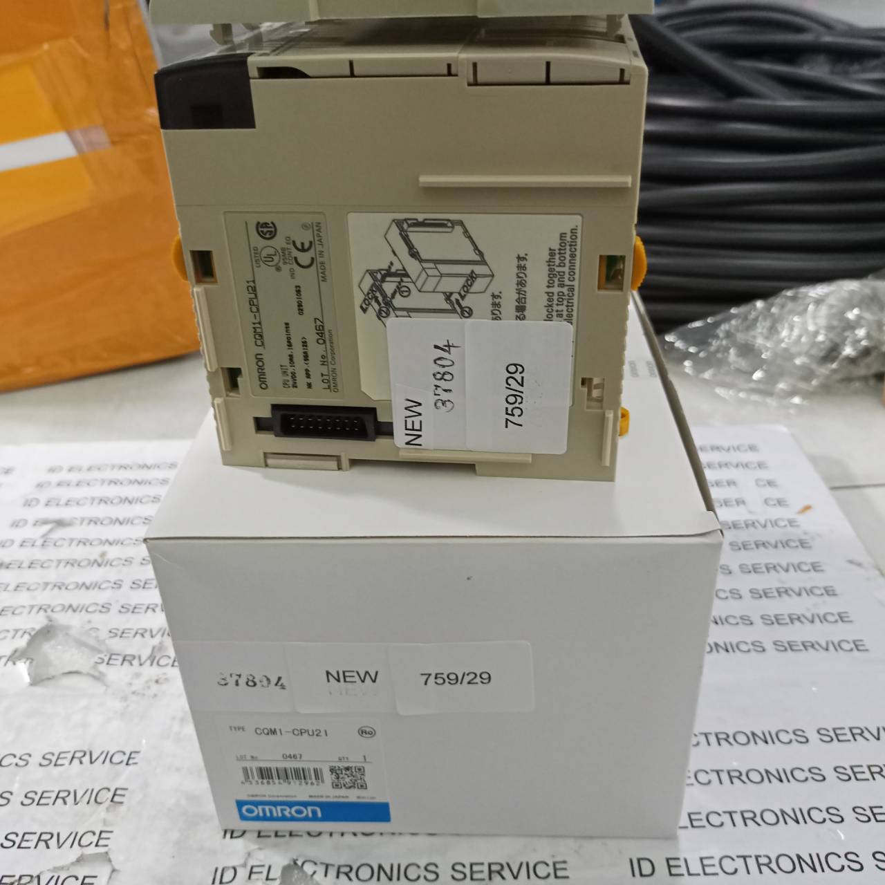 PLC " OMRON " MODEL : CQM1-CPU21