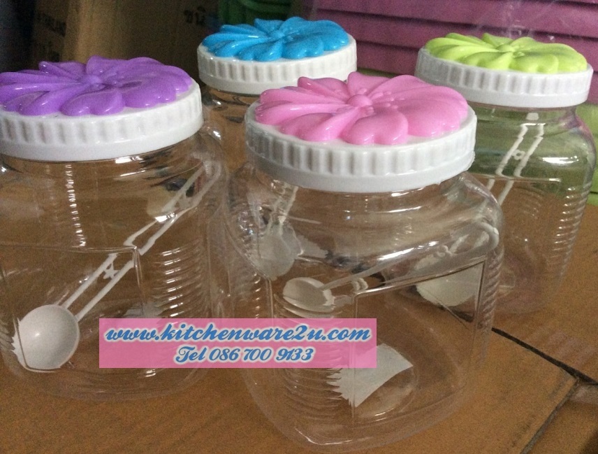 P02563 ขวดโหลพลาสติกใส ปาก 3 นิ้ว พร้อมช้อน เกรดเอ ราคาต่อโหล (คลิ๊กที่สินค้าเพื่อดูรายละเอียด)