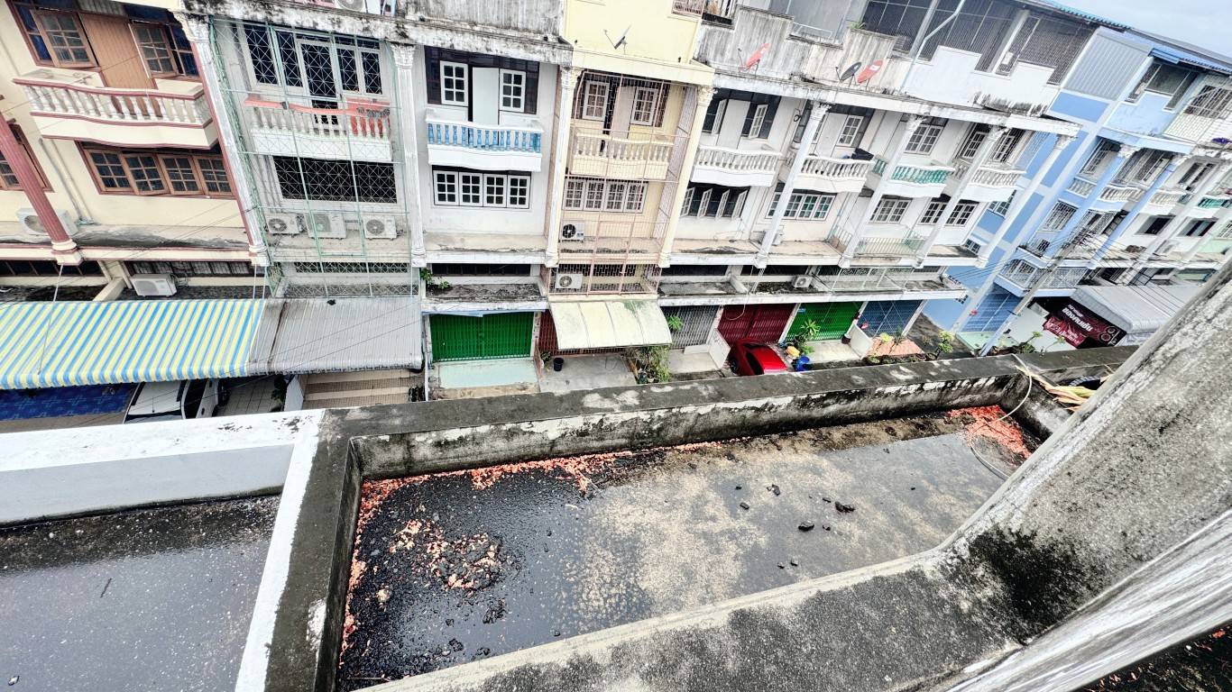 ขายอาคารพาณิชย์ (ตึกแถว ) 3.5 ชั้น ซอยเอกชัย 34 (ซอยกำนันแม้น) เนื้อที่ 22.2 ตร.ว. ทำเป็นโฮมออฟฟิศได้