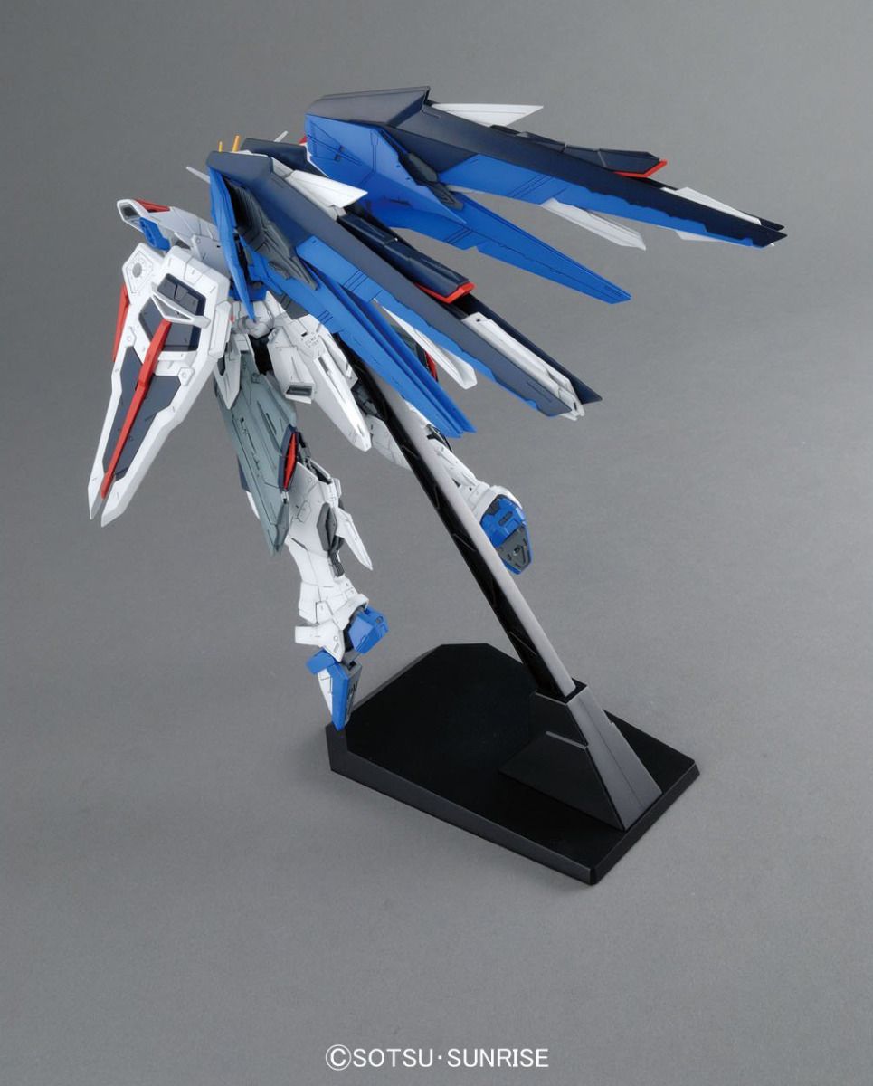 (MG) 1/100 ZGMF-X10A FREEDOM GUNDAM VER 2.0
