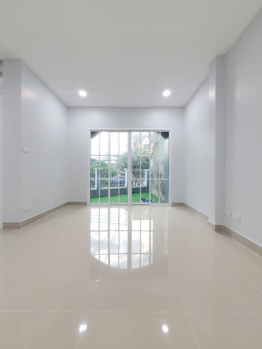 ขายบ้านเดี่ยวหมู่บ้านรื่นรมย์2 ติดถนนใหญ่เฉลิมพระเกียรติร.9ซอย 28 (N.1293)