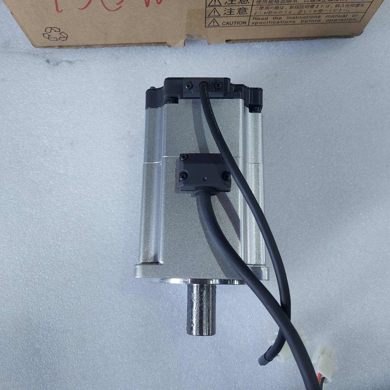 SERVO MOTOR " PANASONIC " MODEL : MHMF082L1V2