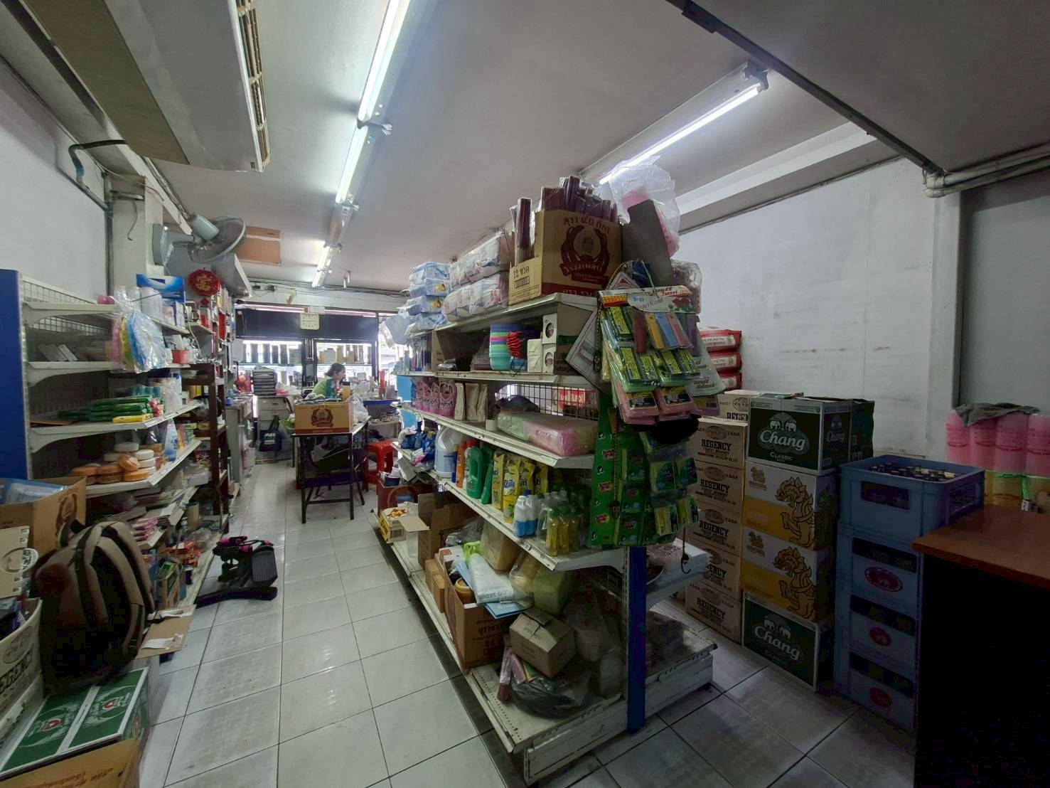 ให้เช่าอาคารพาณิชย์ 2 คูหา ติดถนนเฉลิมพระเกียรติ ใกล้ซีคอนสแควร์ ศรีนครินทร์ (N.1858)