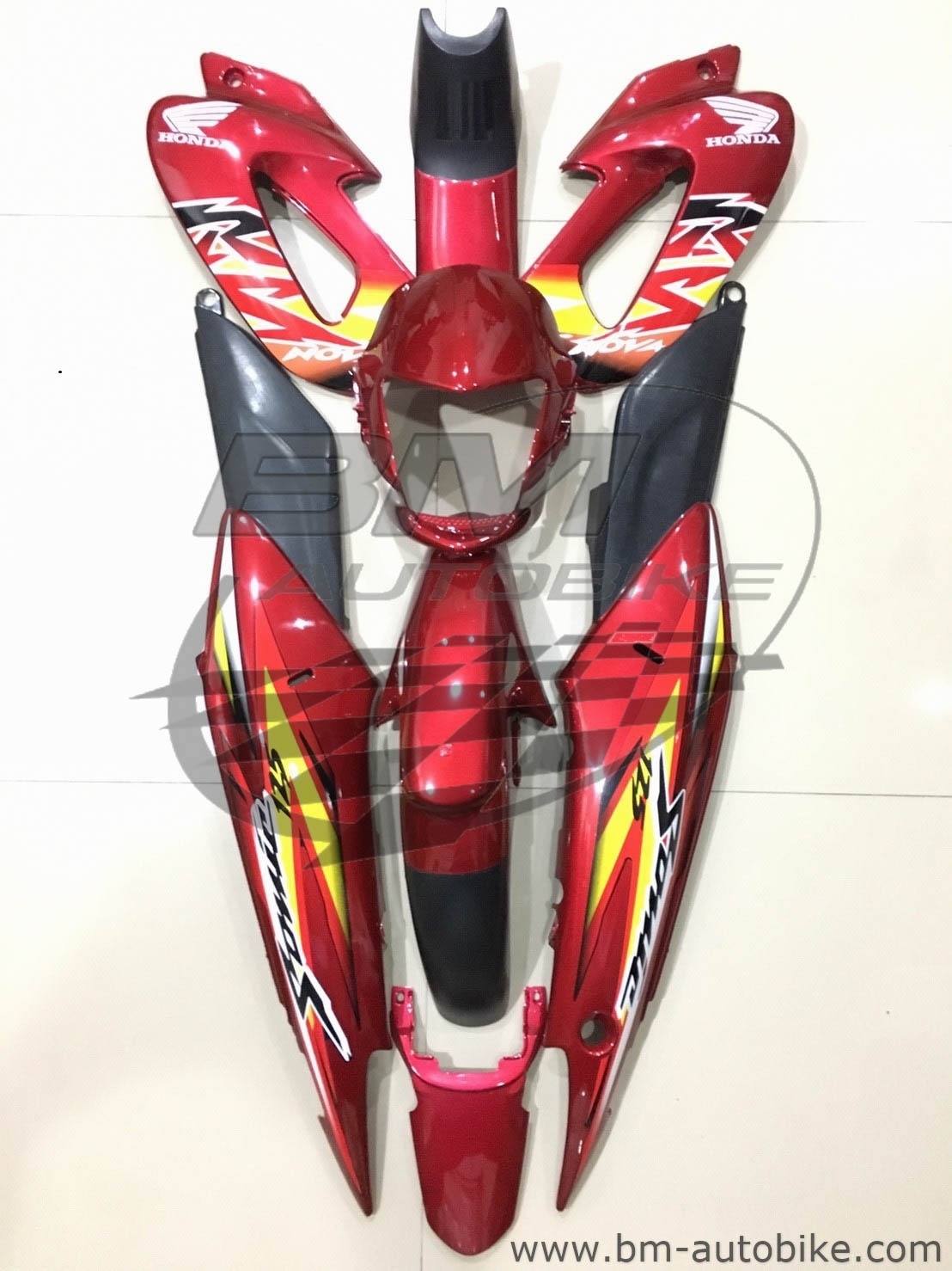 ชุดสี SONICเก่า 2000 สีแดงบรอน์326 4 กก.