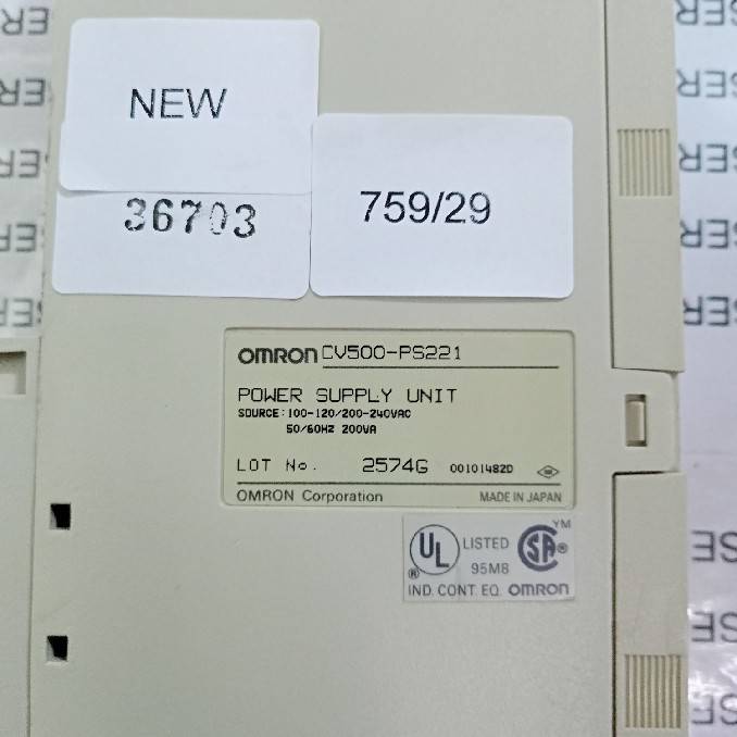 PLC " OMRON " MODEL : CV500-PS221