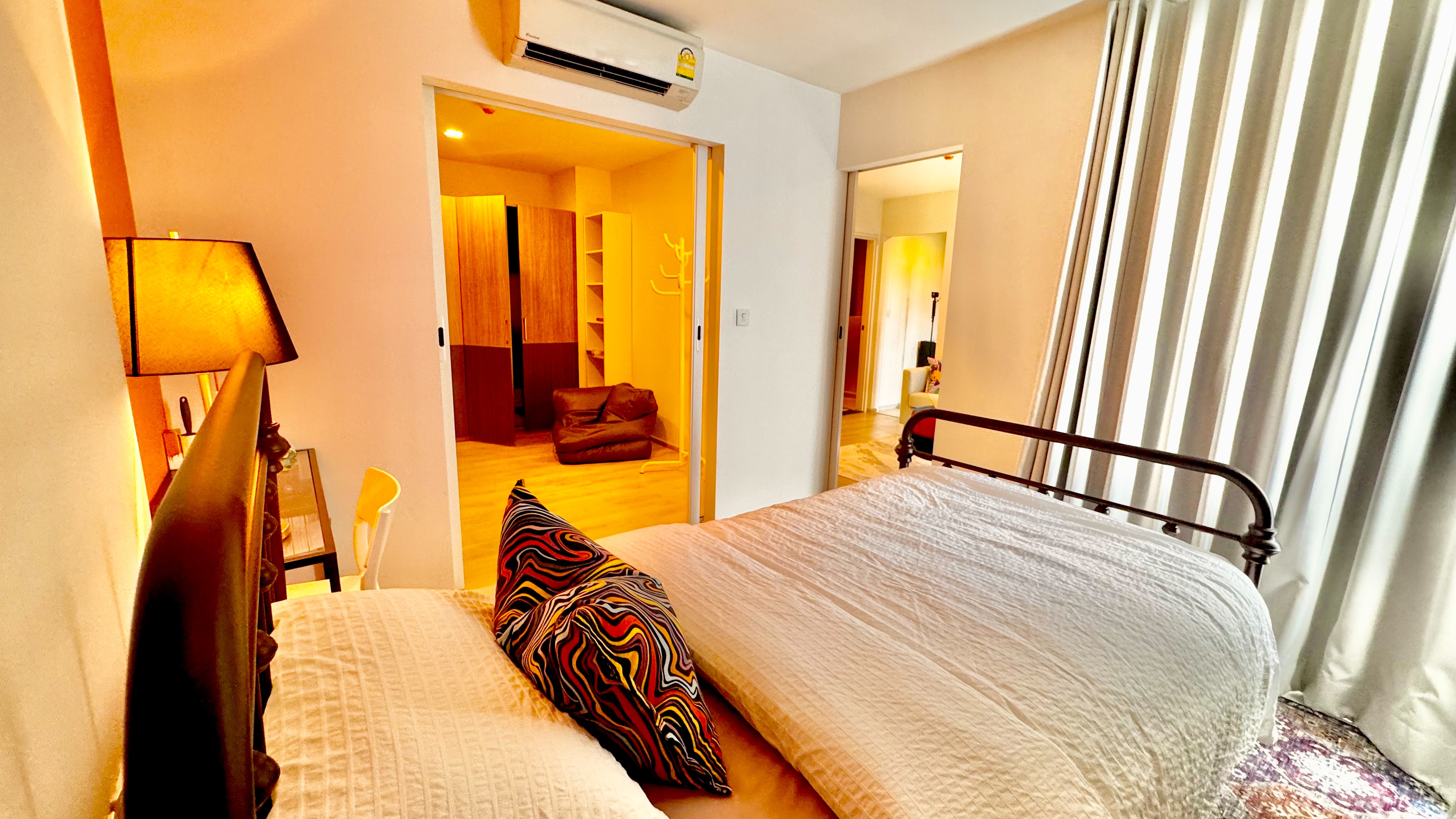 ขายคอนโด Chambers Chaan ลาดพร้าว วังหิน ขนาดห้อง 41 ตร.ม. ไม่เคยอยู่ ไม่เคยปล่อยเช่า ใหม่มาก สวยมาก! อาคาร B1 ชั้น 3 BUILT IN FURNITURE