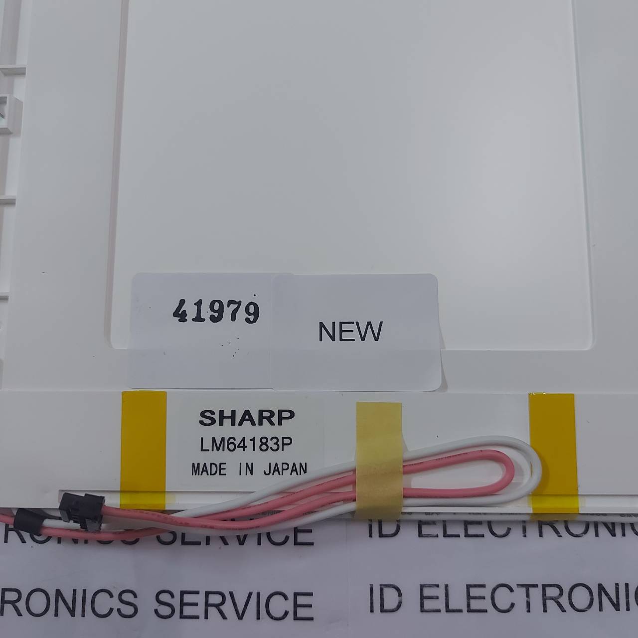 LCD PANEL " SHARP " MODEL : LM64183P