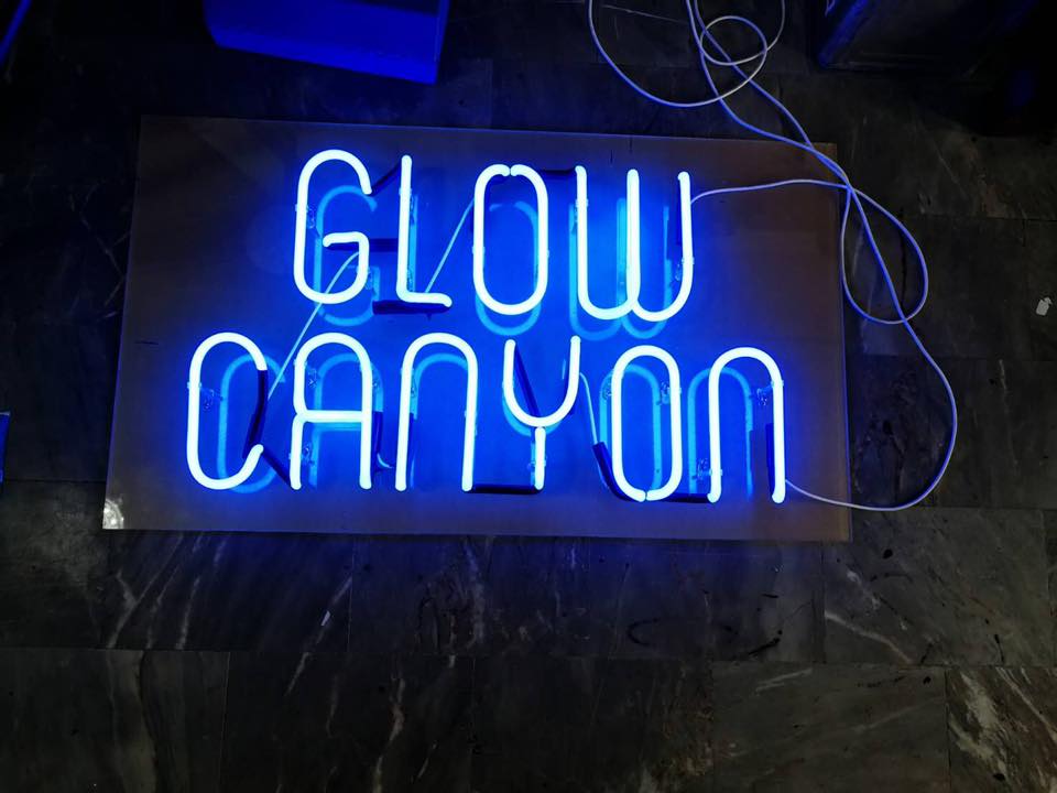 #ป้ายนีออนดัดหลอดแก้ววินเทจ