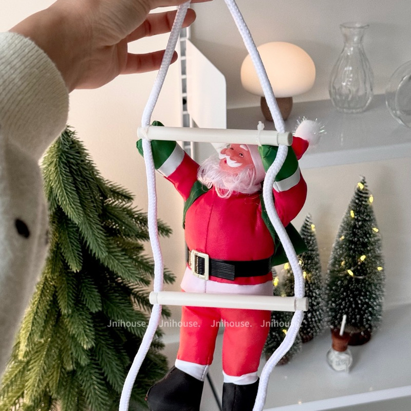 [พร้อมส่ง] Jnihouse : Climbing Santa ตุ๊กตาซานต้าปีนเชือก