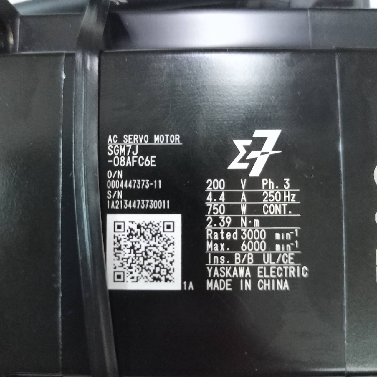 จำหน่าย SERVO MOTOR “YASKAWA” Model : SGM7J-08AFC6E