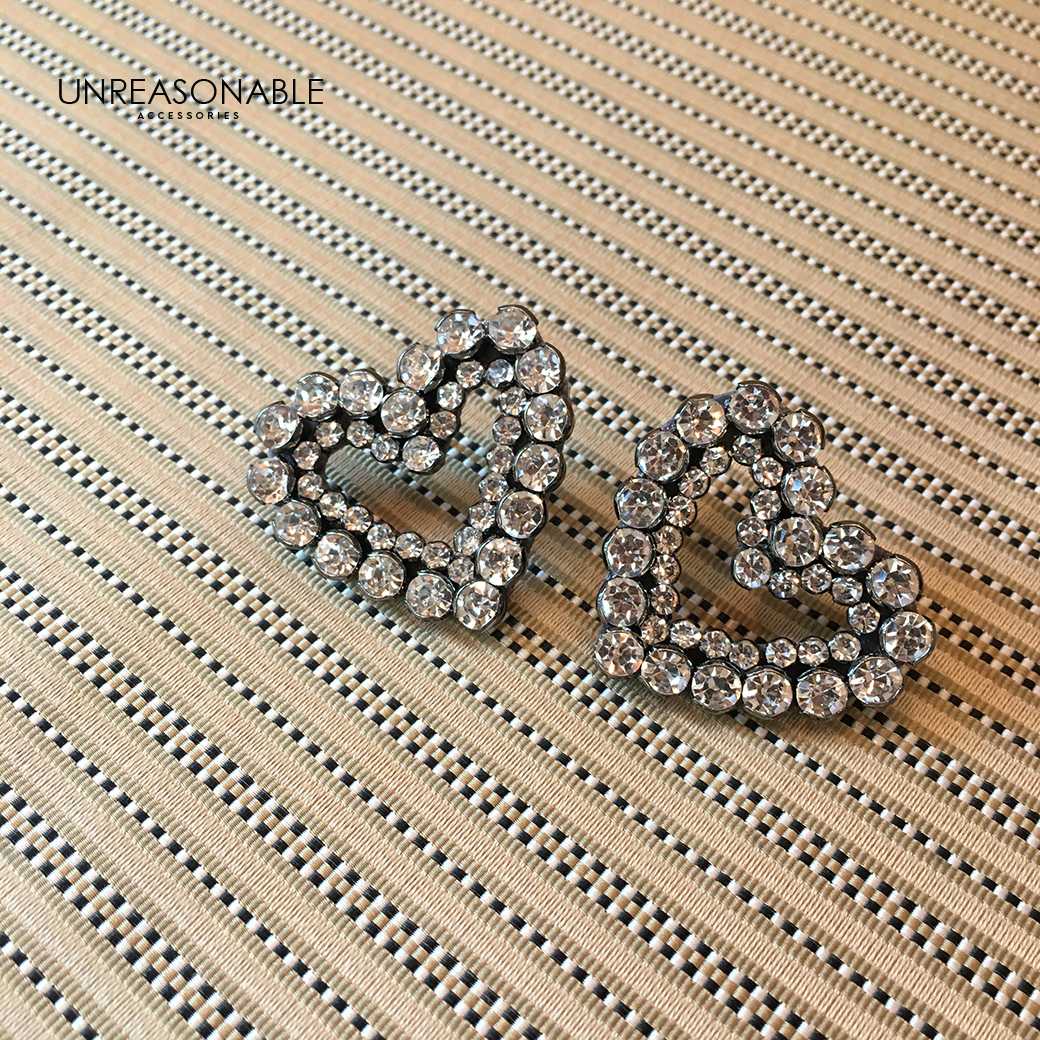 ต่างหูหัวใจ Crystal ต่างหูคลิป ต่างหูก้านเงินแท้ น้ำหนักเบา สวยใส่สบาย UA0711 Unreasonable Accessories