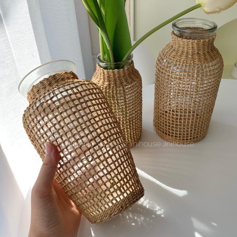 [พร้อมส่ง] Jnihouse : แจกันแก้วใส พันหวายสาน