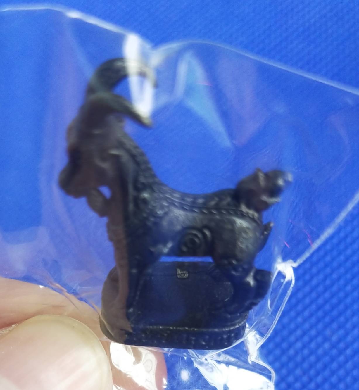 เครื่องรางแพะมหามงคล ❇เนื้อเหล็กน้ำพี้ เลข2 (ฝังตะกรุดทองคำ 1ดอก) ❇สร้าง49 ตัว [หลวงพ่อรักษ์ อนาลโย วัดสุทธาวาส วิปัสสนา จ.พระนครศรีอยุธยา]