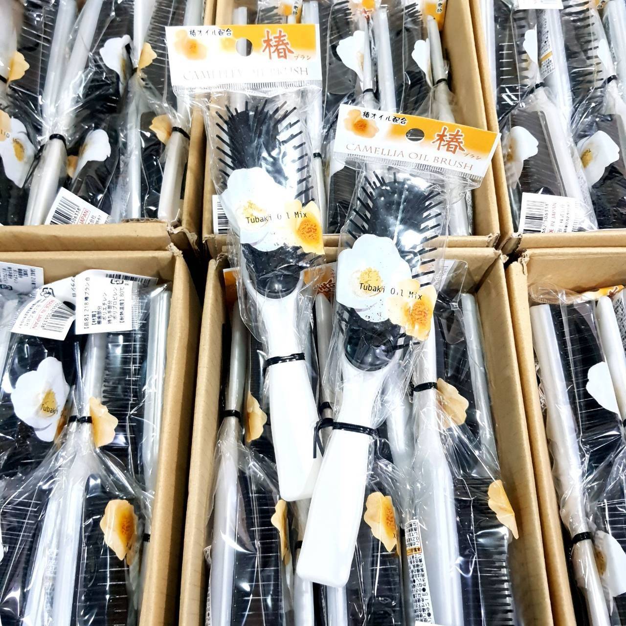 หวีผมเงา Camellia Oil brush Made in Japan
