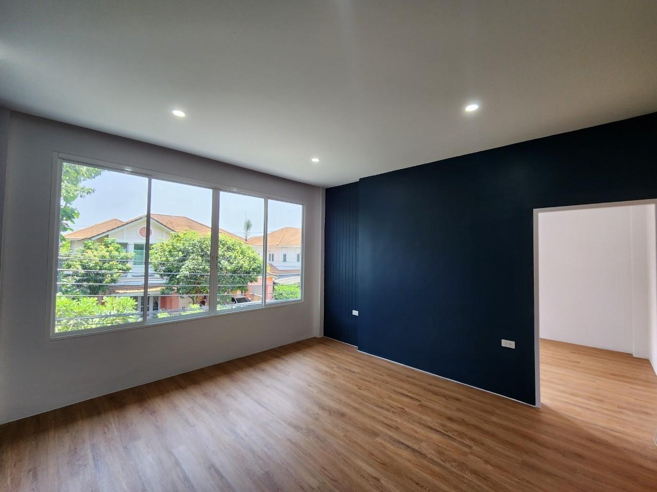 ขายบ้านลลิล เดอะ ยัง เอ็กซ์เซ็กคลูทีฟ ซ.กาญจนาภิเษก36 (N.732)