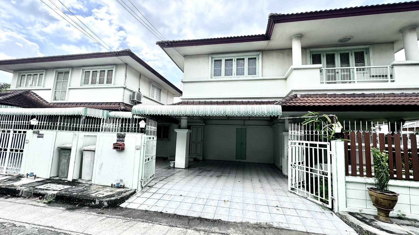 ขายบ้านเดี่ยว โรยัล ปาร์ค วิลล์ สุวินทวงศ์ (Royal Park Ville Suwinthawong) บ้านเดี่ยว 2 ชั้น 2 หลังติด 6 ห้องนอน 4 ห้องน้ำ 3 ที่จอดรถ