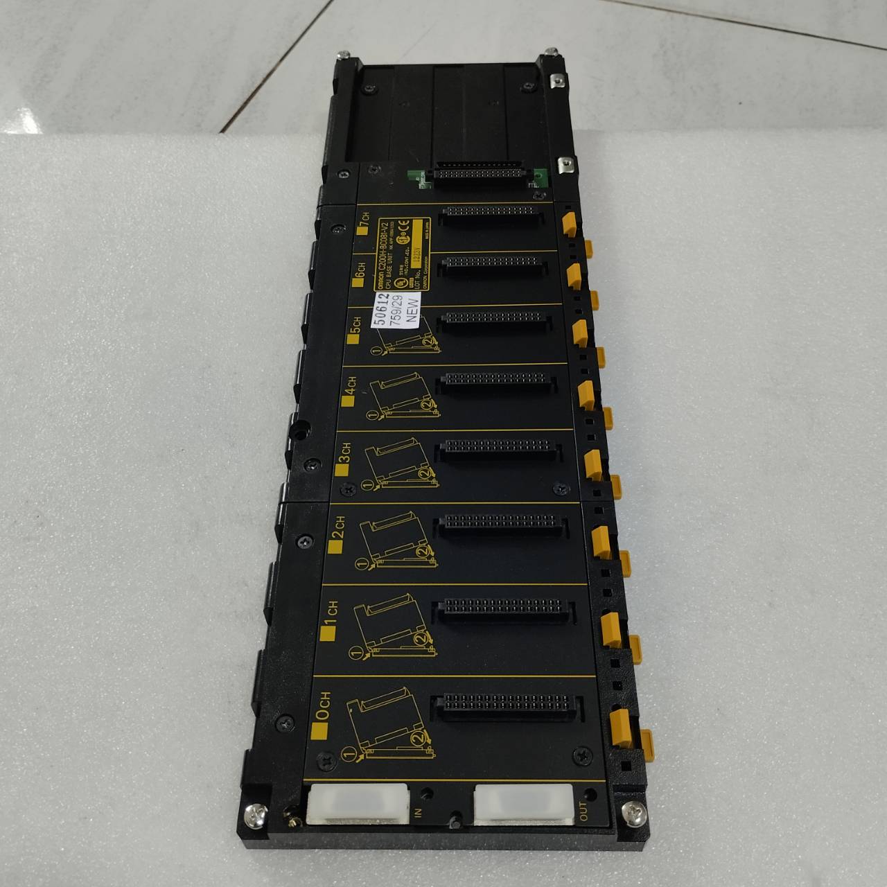 PLC " OMRON " MODEL : C200H-BC081-V2