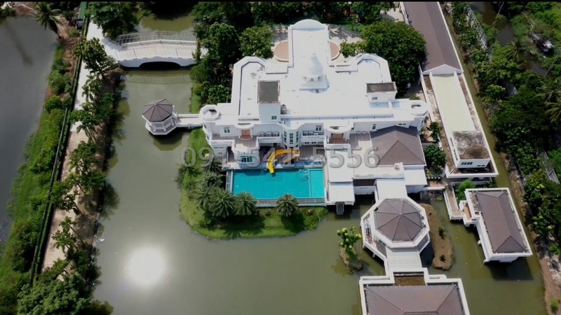 ขายบ้านหลังใหญ่ พร้อมโรงงาน ประชาอุทิศ 76 ตกแต่งหรูหรา มีสระว่ายน้ำขนาดใหญ่ เนื้อที่ 13 ไร่กว่า 5 ห้องนอน มีห้องน้ำในตัว