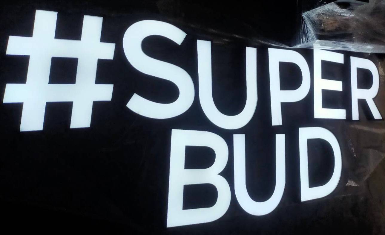 #ป้ายอักษรไฟออกหน้า