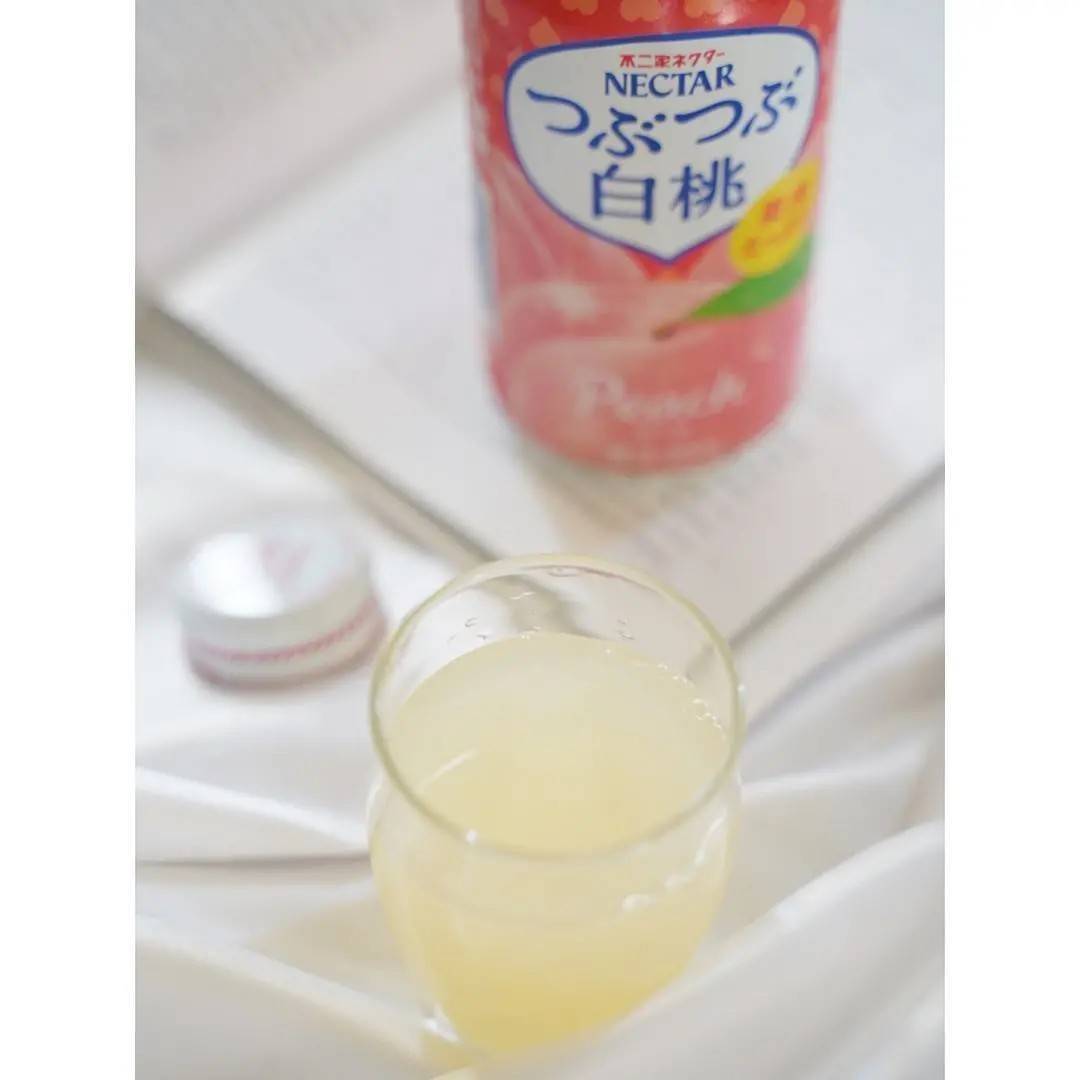 น้ำพีชผสมเนื้อพีช Fujiya nectar peach juice 380 ml