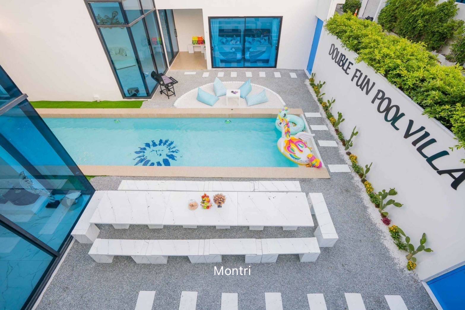 ชุดโต๊ะสนาม โต๊ะสนาม โต๊ะสนามกลางแจ้ง ชุด 20 ที่นั่ง แนว Modern Luxury ขนาดโต๊ะยาว 4.5 เมตร