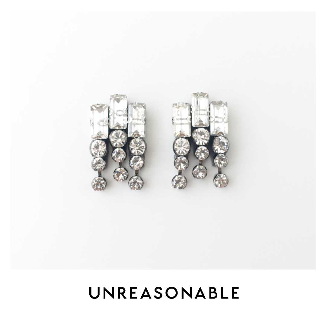 ต่างหู Crystal ต่างหูคลิป ต่างหูก้านเงินแท้ น้ำหนักเบา สวยใส่สบาย UA0739-01 Unreasonable Accessories